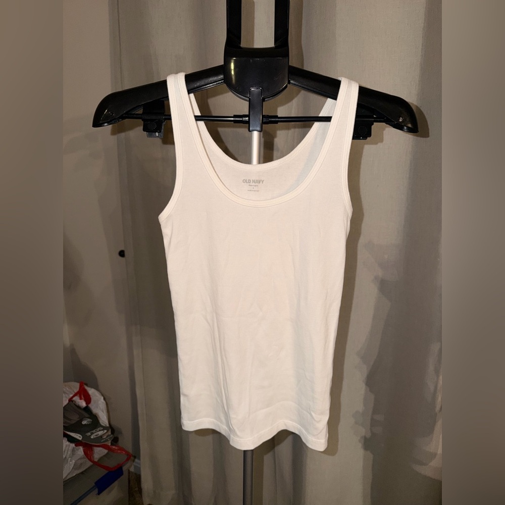 NEW: Old Navy Women's White Tank Top